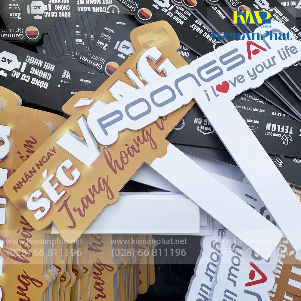In hashtag cầm tay, hashtag check in đám cưới, sự kiện