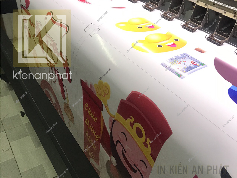 in decal trang trí tết