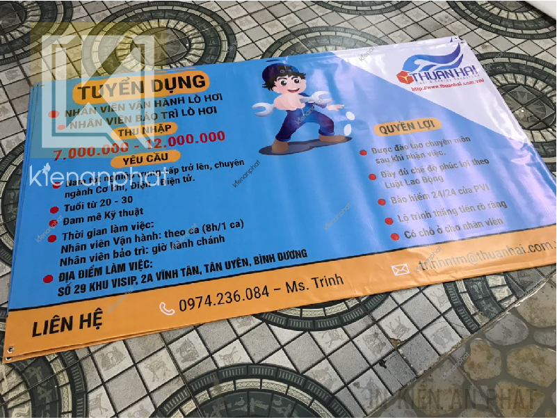 Băng rôn tuyển dụng: Cách sử dụng và những gợi ý sáng tạo