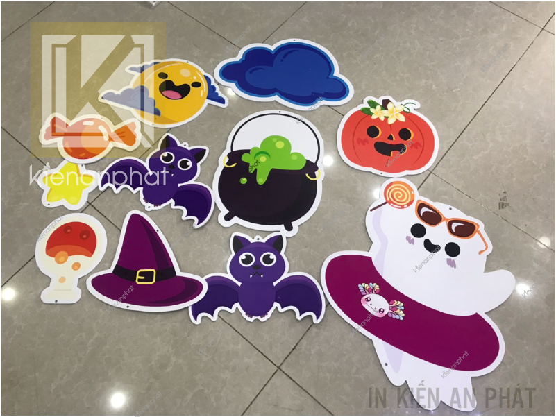 In poster decal trang trí Halloween - Nguồn gốc của ngày này?