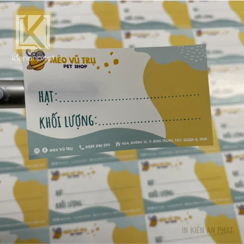 Tìm hiểu về giấy in decal – Ứng dụng và lựa chọn tối ưu cho sản phẩm của bạn