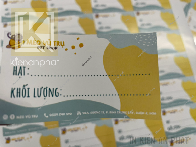 In decal cán màng bóng và cán mờ