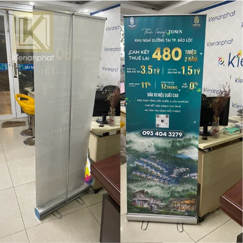 Standee cuốn 80×200 có bao nhiêu loại bạn đã biết?