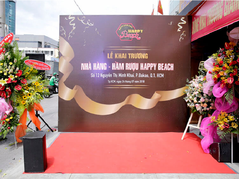 Backdrop Khai Trương là gì, thiết kế và chất liệu in ấn thông dụng?