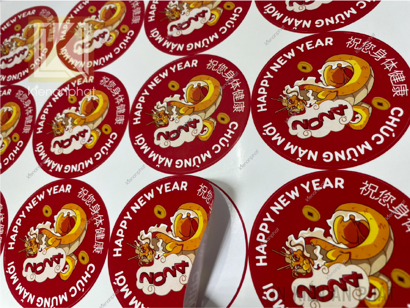 Sticker là gì? Tại sao nên chọn Kiến An Phát làm nơi in sticker theo yêu cầu tại tpHCM?